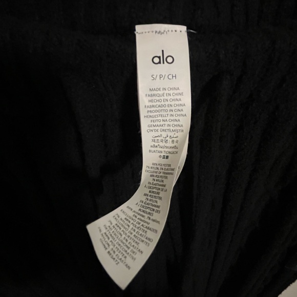 Alo Black Cable Knit Leggings-Small - Picture 6 of 6